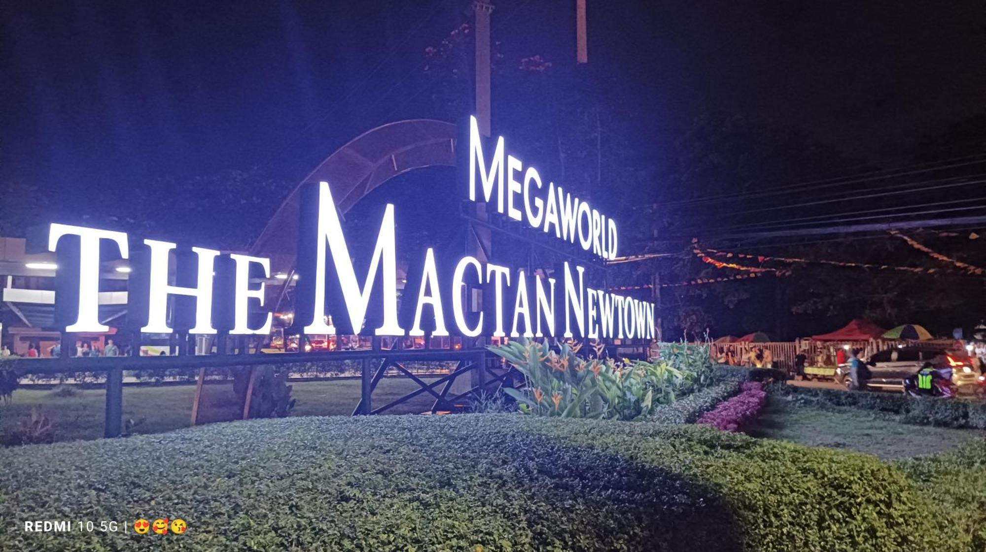 Mactan Newtown Beach Condo Lapu-Lapu City Bagian luar foto