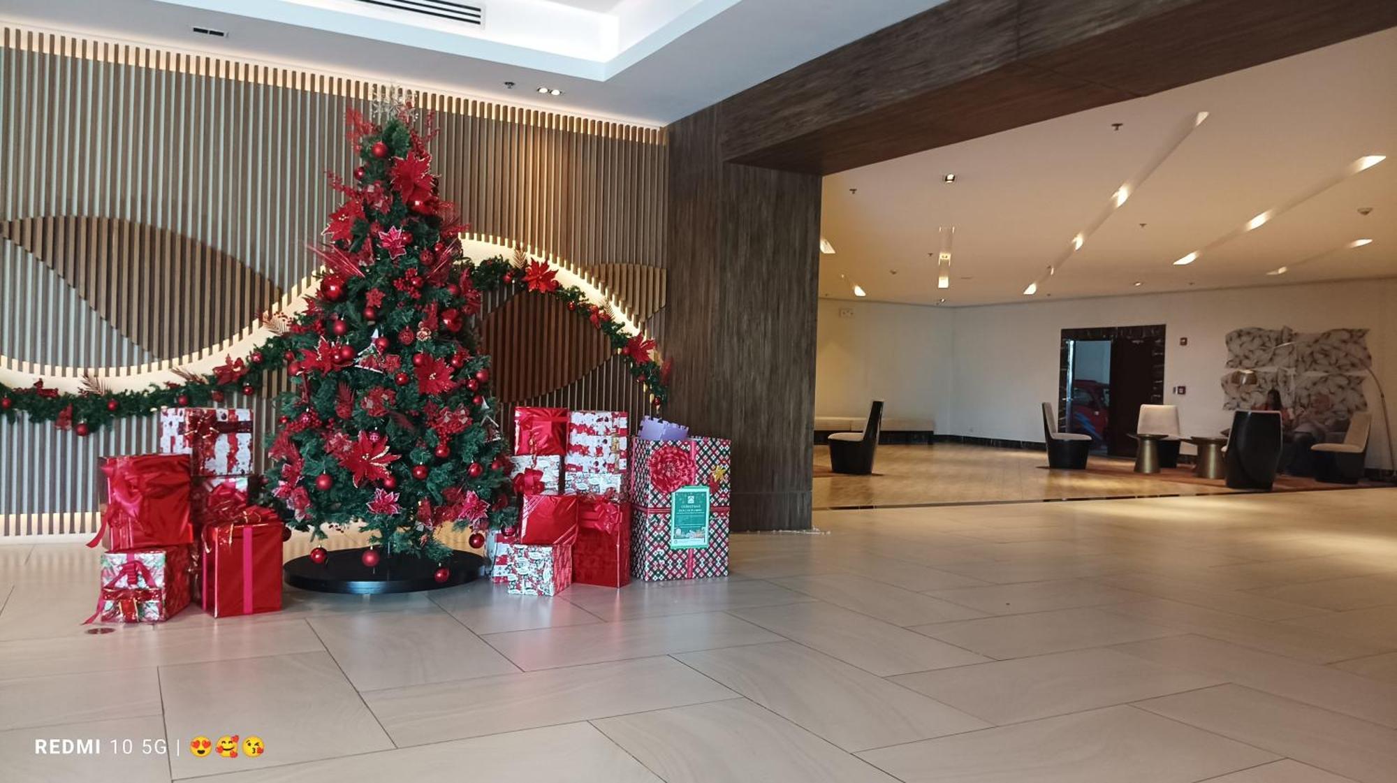 Mactan Newtown Beach Condo Lapu-Lapu City Bagian luar foto