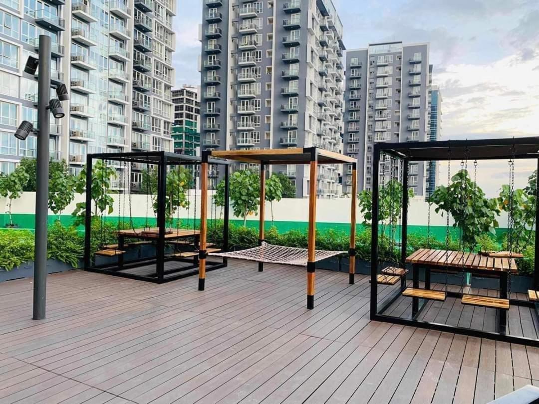 Mactan Newtown Beach Condo Lapu-Lapu City Bagian luar foto